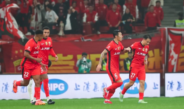 媒体人：海港今年不一定退出中超冠军竞争，夏窗补强不是没可能