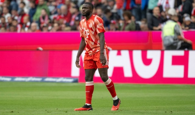 记者：对阵斯图加特于帕可能继续休息 孔帕尼考虑再次使用金+戴尔