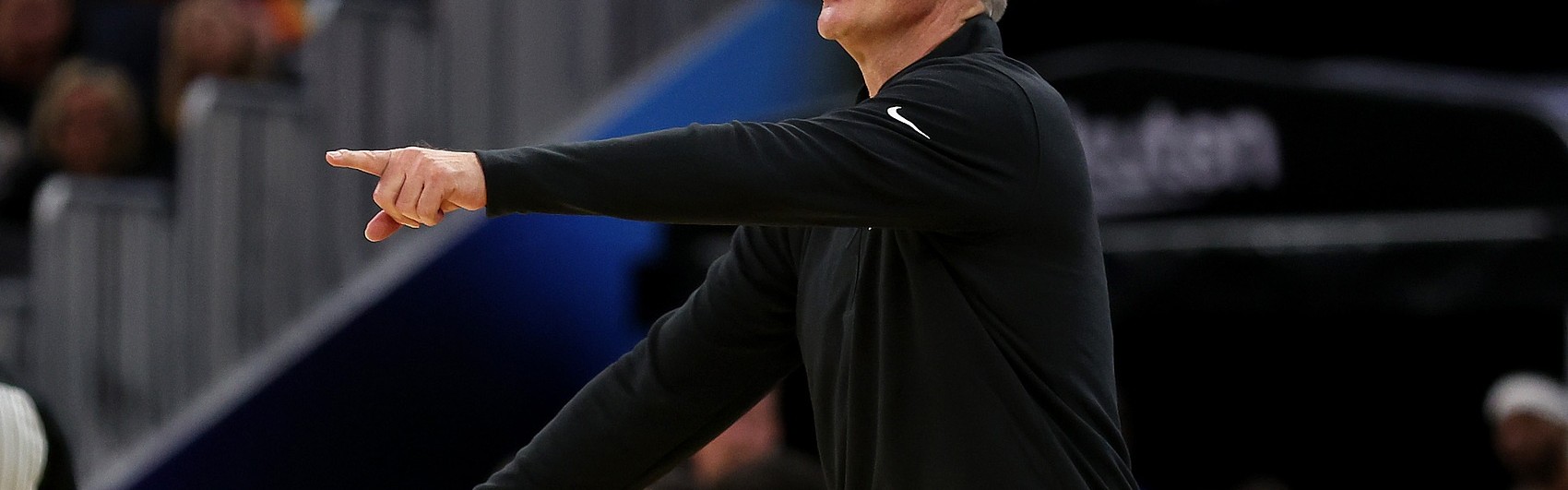 科尔：我们将更多使用挡拆来发挥施罗德长处 这一点与保罗相似