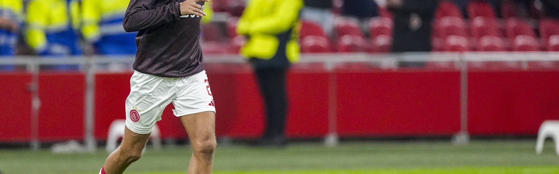 罗马诺：罗马接近签下阿贾克斯右后卫伦施，谈判进入最后阶段